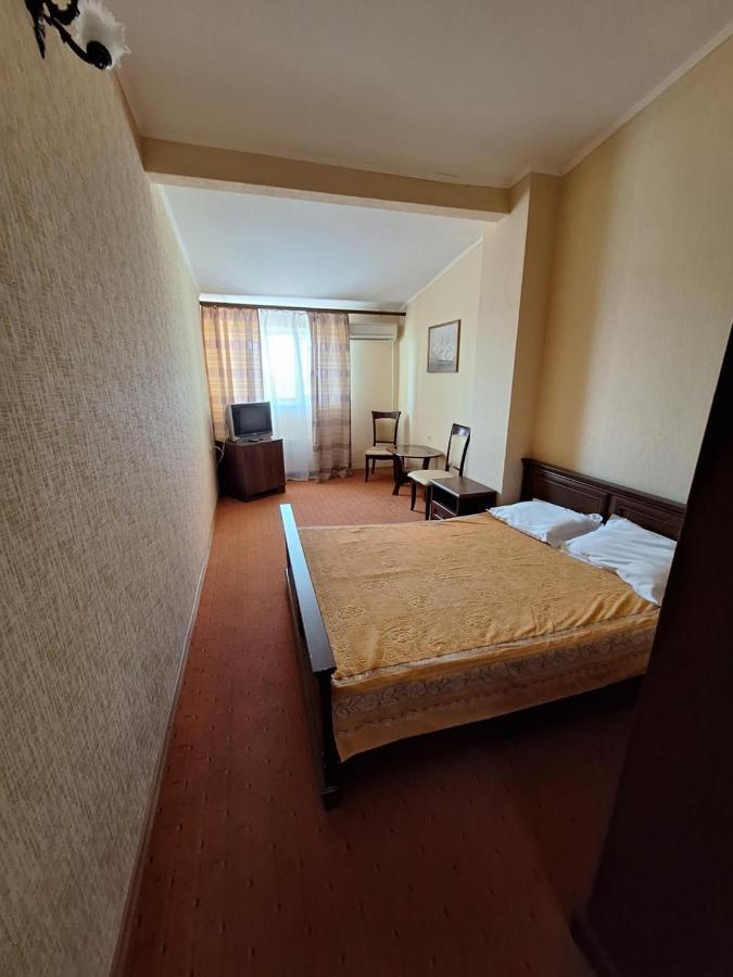 Барселона Hotel Mizikevycha Exterior photo